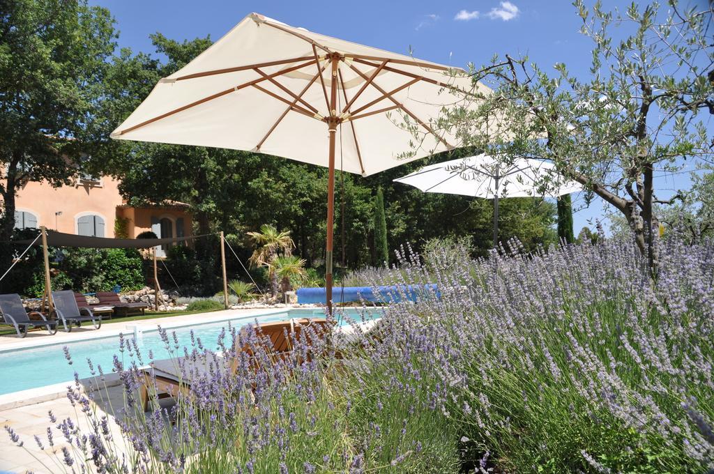 Le Clos Geraldy - Chambres D'Hotes De Charme, Piscine Et Spa Saint-Maximin Eksteriør billede