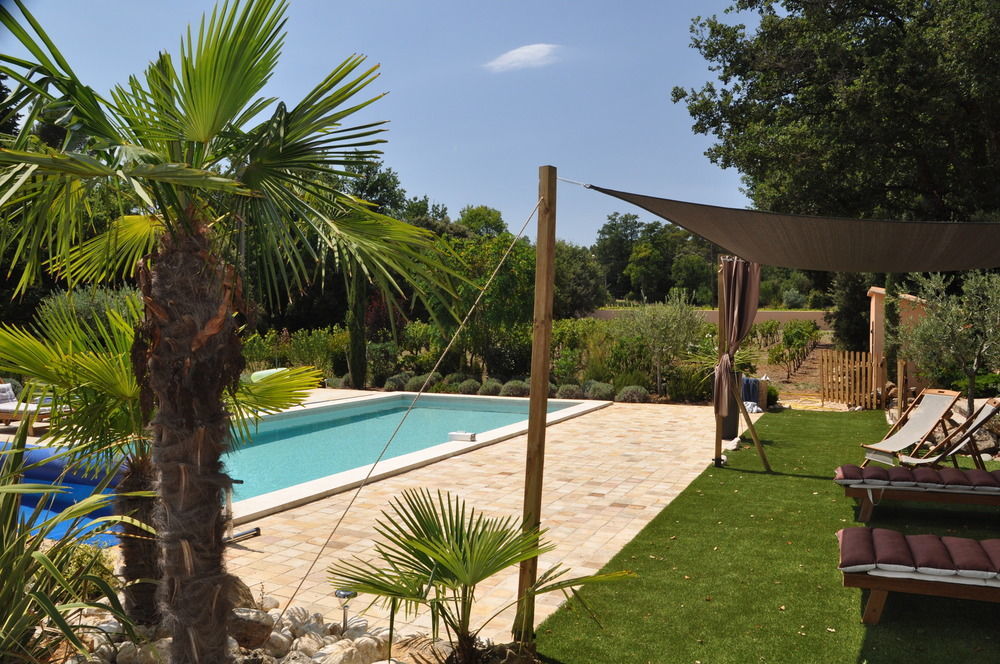 Le Clos Geraldy - Chambres D'Hotes De Charme, Piscine Et Spa Saint-Maximin Eksteriør billede