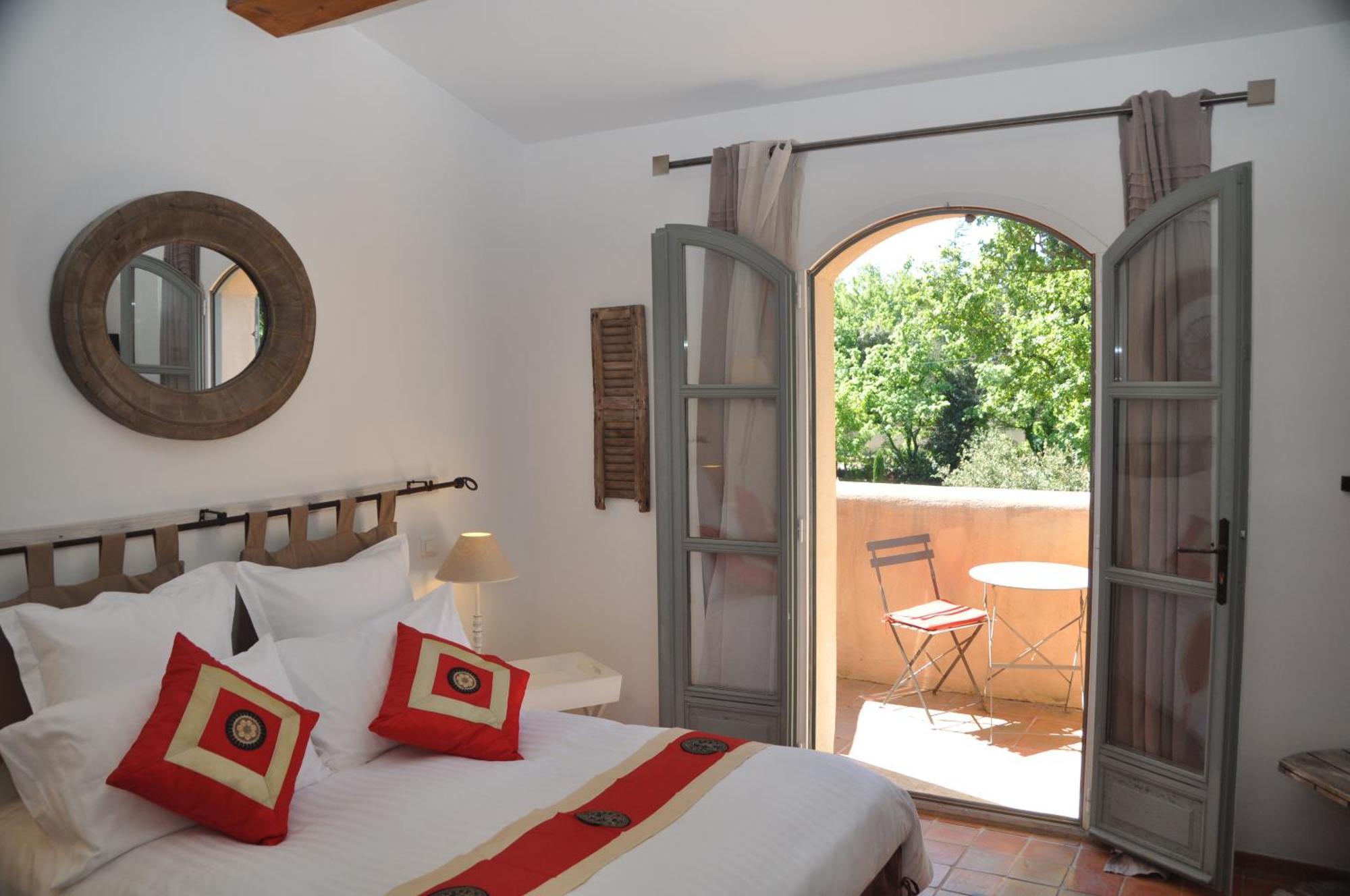 Le Clos Geraldy - Chambres D'Hotes De Charme, Piscine Et Spa Saint-Maximin Eksteriør billede